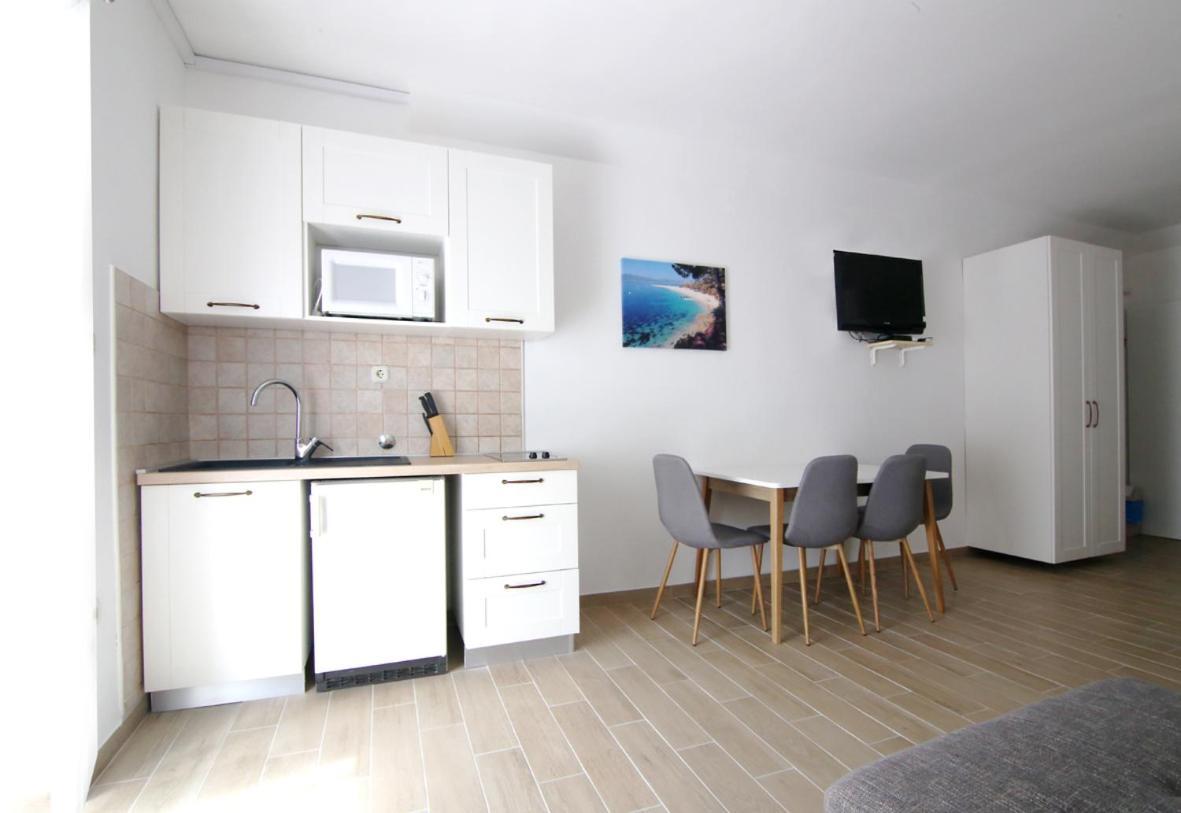 Villa Rajski Dvor 2 볼 외부 사진