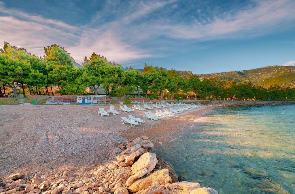 Villa Rajski Dvor 2 볼 외부 사진