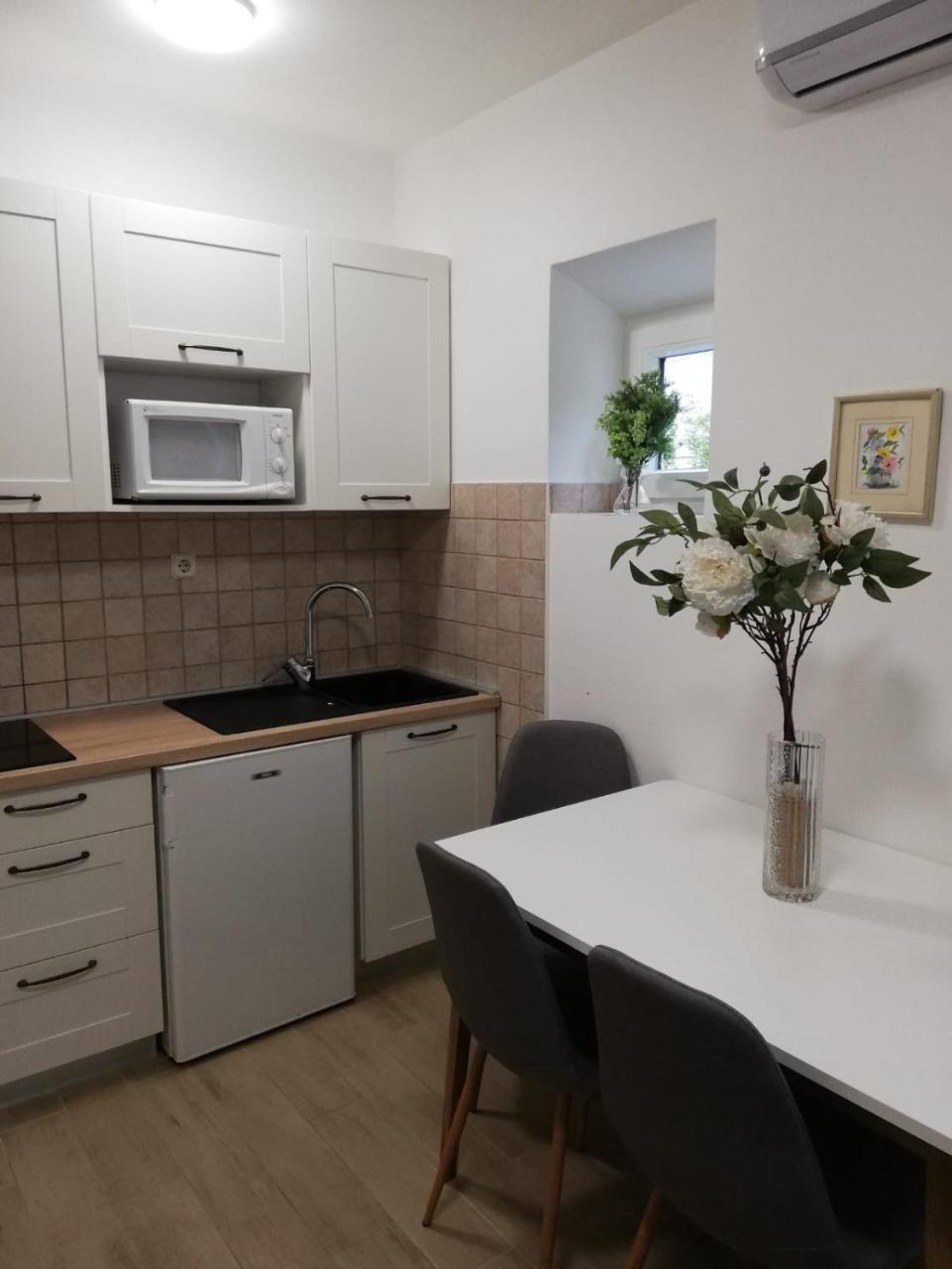Villa Rajski Dvor 2 볼 외부 사진